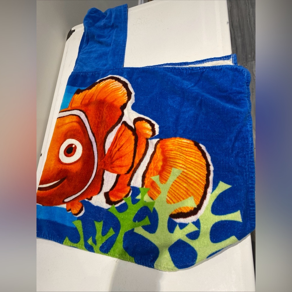 Finding Nemo hooded towel